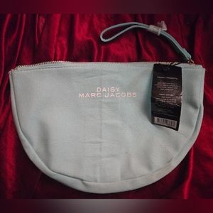 NWT Marc Jacobs Daisy Cosmetics Bag